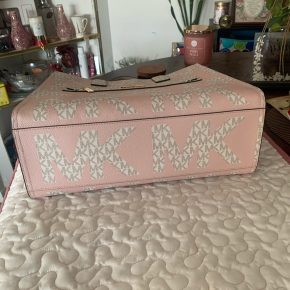 Michael Kors XL kenly tote - Picture 3 of 12